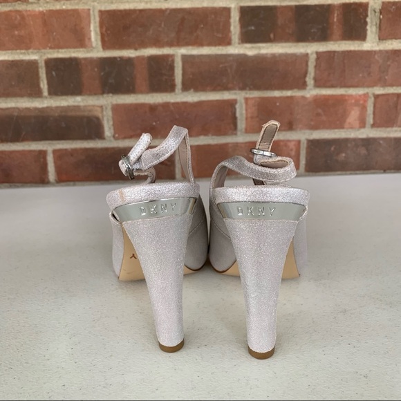 DKNY Col Metallic Silver Glitter Leather Peep Toe Slingback Heeled Sandals - Picture 5 of 9